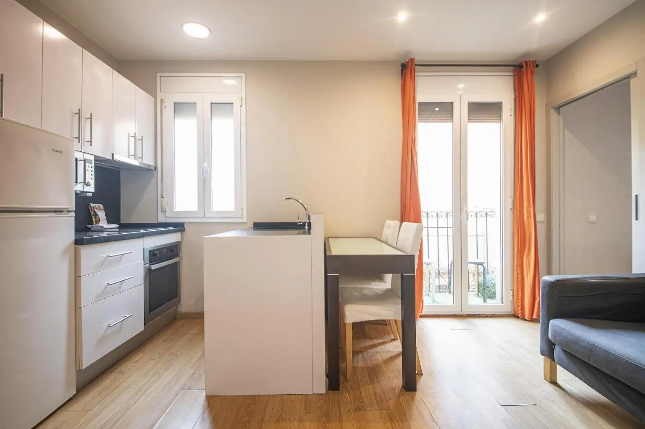 Catalunya Casas 2 Bed Apartment In Barceloneta Steps From The Beach Spain